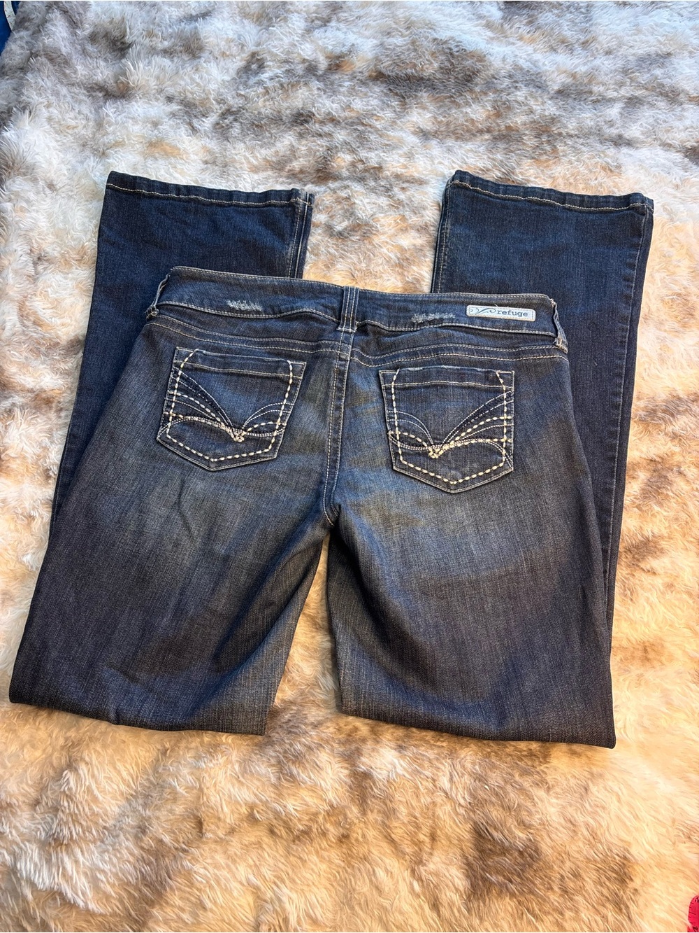 refuge Blue Women's Boot Cut Jeans with Contrast Pocket Stitching